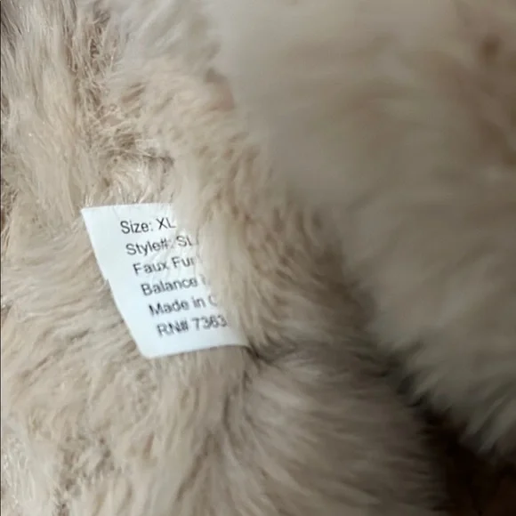 NWOT Chinese Laundry Cream Faux Fur Women's Slippers GoldSilver Accent XL 11/12 - Picture 4 of 6